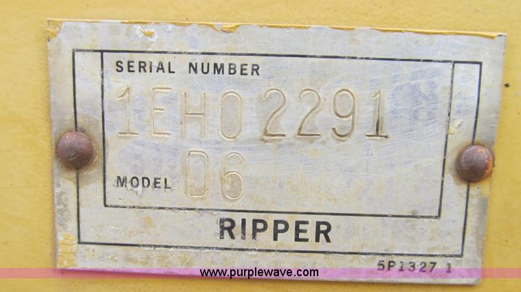 image for item E3815 2003 Caterpillar D6R XL Series II dozer