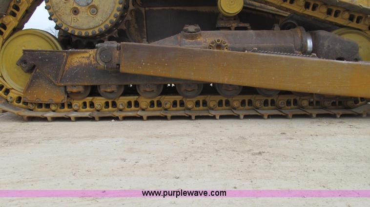 image for item E3815 2003 Caterpillar D6R XL Series II dozer