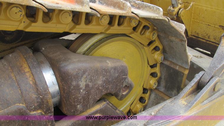 image for item E3815 2003 Caterpillar D6R XL Series II dozer