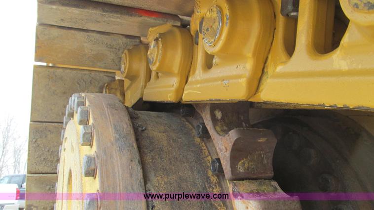image for item E3815 2003 Caterpillar D6R XL Series II dozer