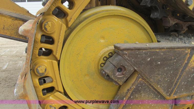 image for item E3815 2003 Caterpillar D6R XL Series II dozer
