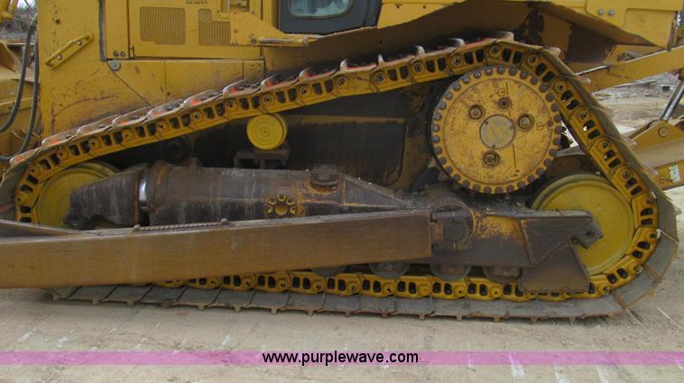 image for item E3815 2003 Caterpillar D6R XL Series II dozer