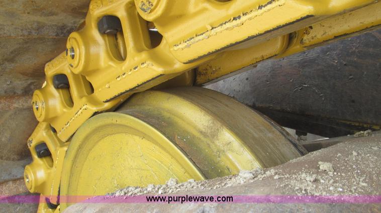 image for item E3815 2003 Caterpillar D6R XL Series II dozer