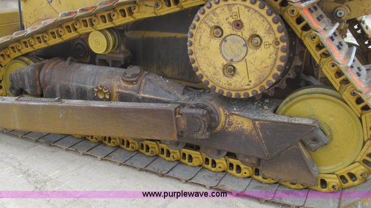 image for item E3815 2003 Caterpillar D6R XL Series II dozer