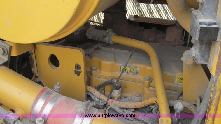 image for item E3815 2003 Caterpillar D6R XL Series II dozer