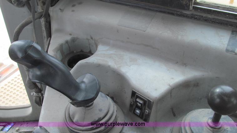 image for item E3815 2003 Caterpillar D6R XL Series II dozer