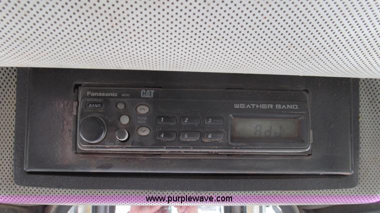 image for item E3815 2003 Caterpillar D6R XL Series II dozer