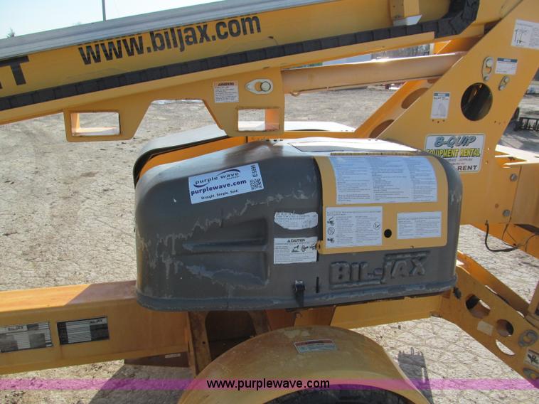 image for item E5899 2006 Biljax 3632T towable boom