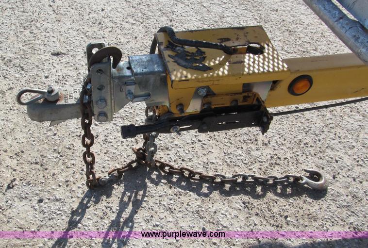image for item E5899 2006 Biljax 3632T towable boom