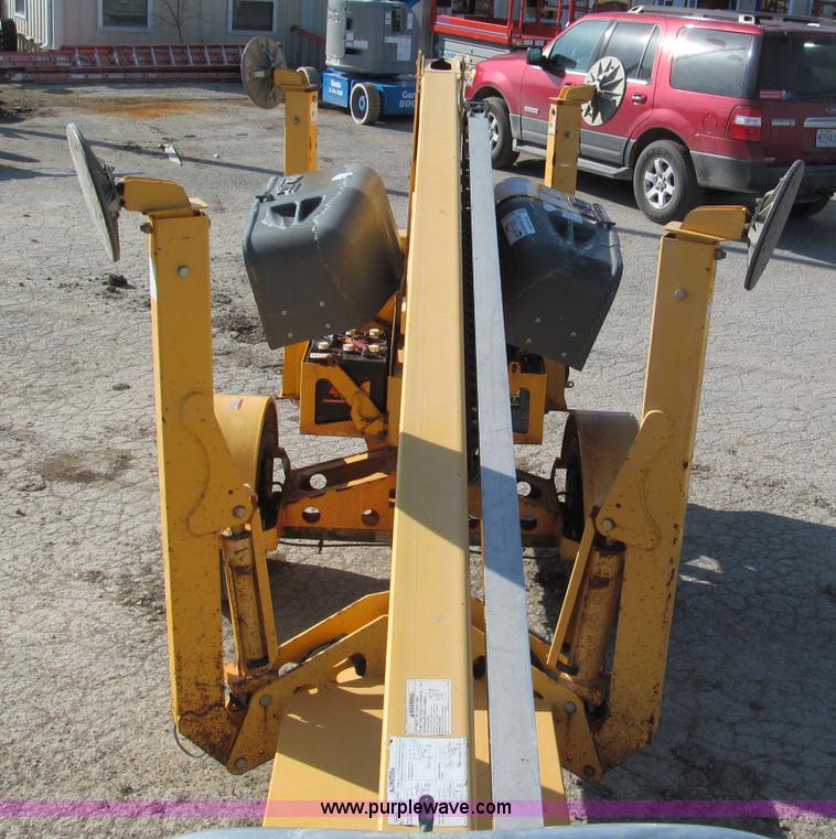 image for item E5899 2006 Biljax 3632T towable boom