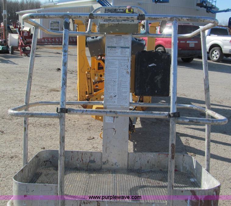 image for item E5899 2006 Biljax 3632T towable boom