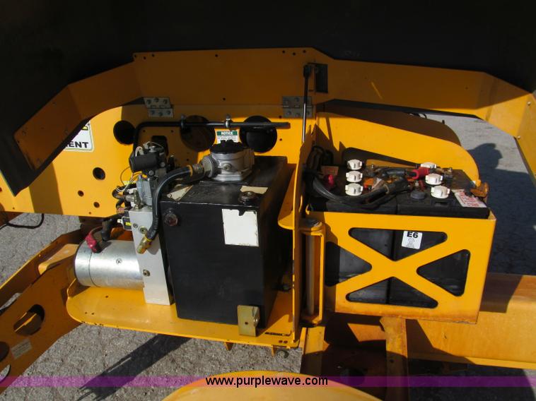 image for item E5899 2006 Biljax 3632T towable boom