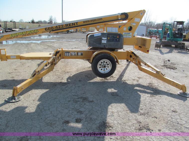 image for item E5899 2006 Biljax 3632T towable boom