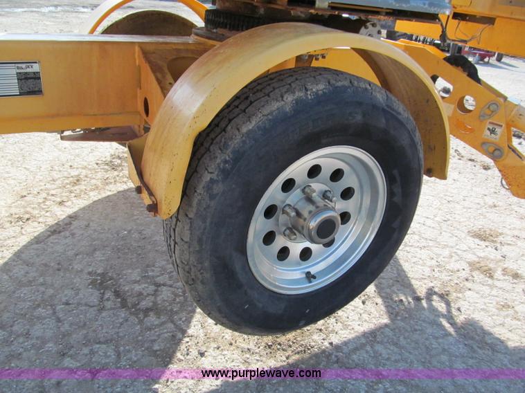 image for item E5899 2006 Biljax 3632T towable boom