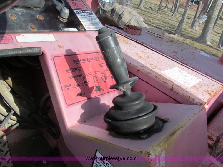 image for item E5902 1997 BPI Square Shooter SS842 Turbo telehandler