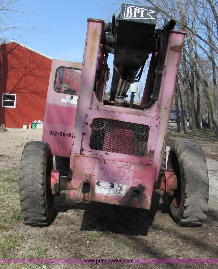 image for item E5902 1997 BPI Square Shooter SS842 Turbo telehandler