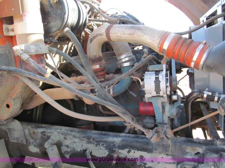 image for item E5903 1998 International 2654 dump truck