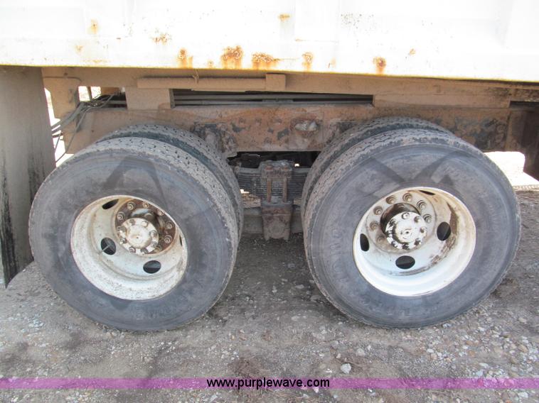 image for item E5903 1998 International 2654 dump truck