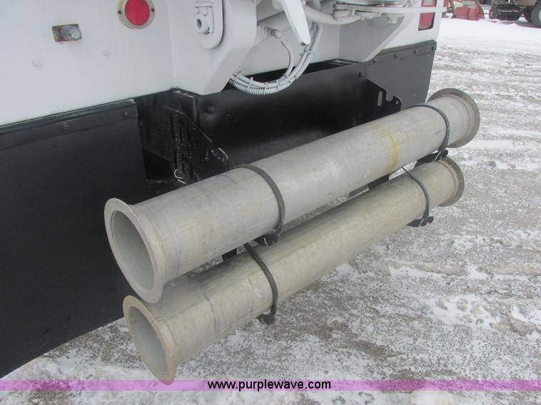 image for item E7118 1999 International 2554 vacuum truck