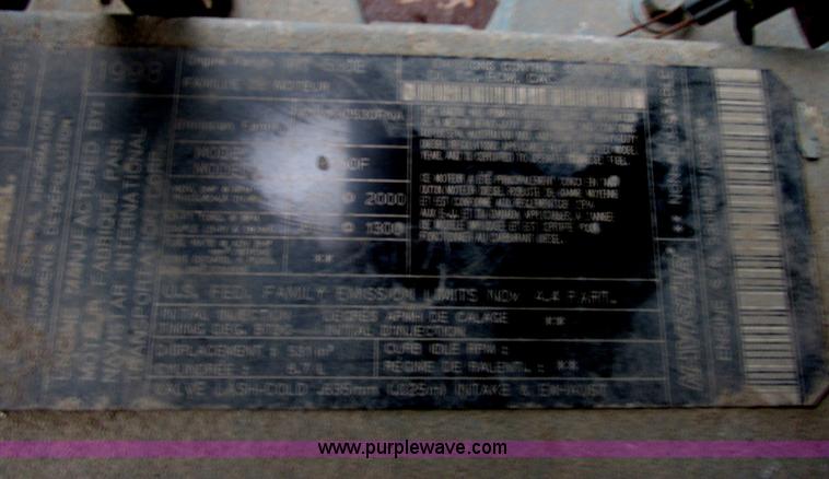 image for item E7118 1999 International 2554 vacuum truck