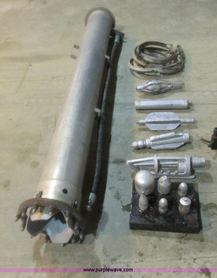 image for item E7118 1999 International 2554 vacuum truck