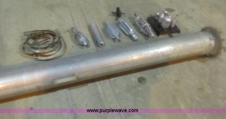 image for item E7118 1999 International 2554 vacuum truck