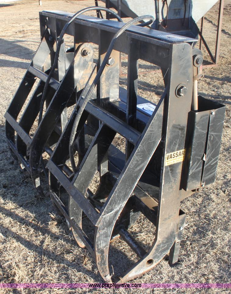 image for item E8459 Vassar grapple loader attachment