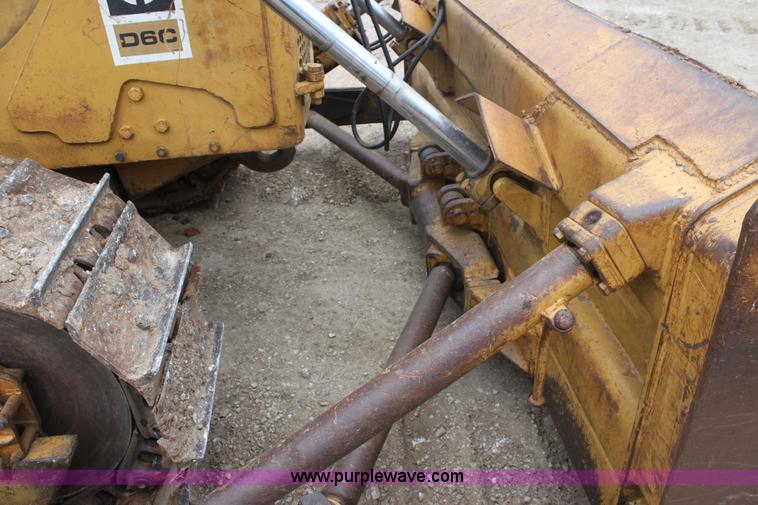 image for item E8464 1974 Caterpillar D6C dozer