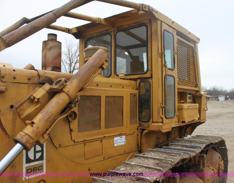 image for item E8464 1974 Caterpillar D6C dozer