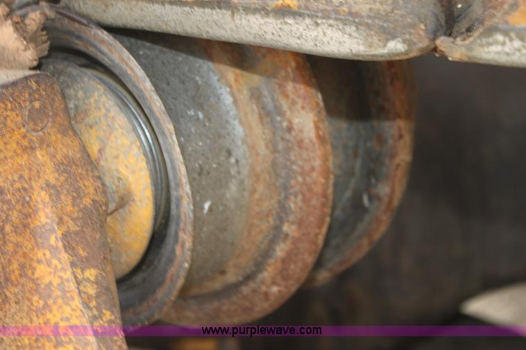 image for item E8464 1974 Caterpillar D6C dozer