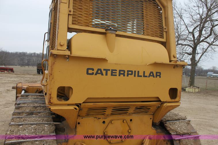 image for item E8464 1974 Caterpillar D6C dozer