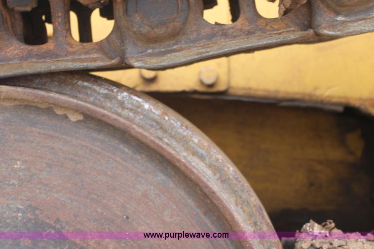 image for item E8464 1974 Caterpillar D6C dozer