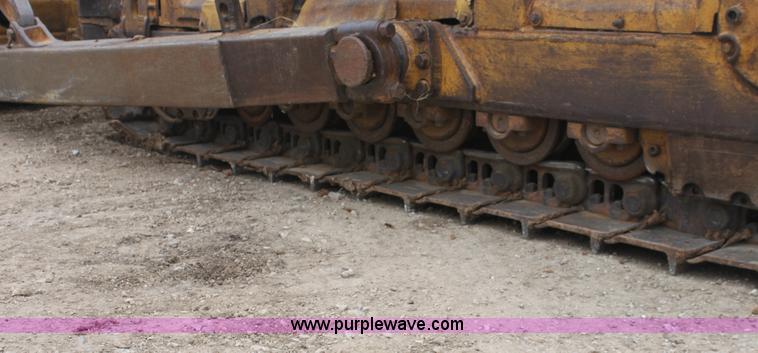 image for item E8464 1974 Caterpillar D6C dozer