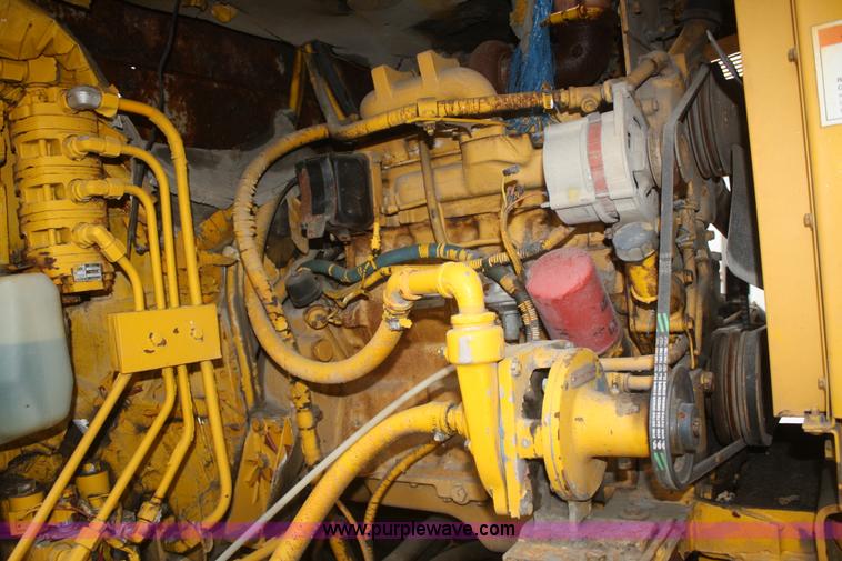 image for item F2513 1992 Elgin Pelican Premier Series P street sweeper