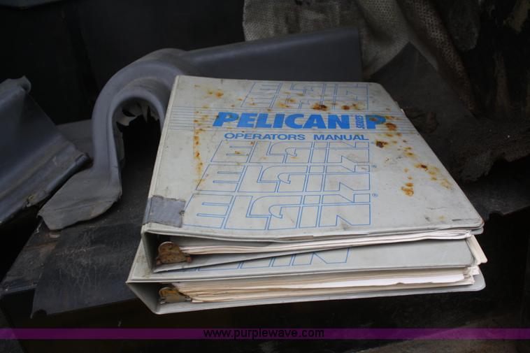 image for item F2513 1992 Elgin Pelican Premier Series P street sweeper