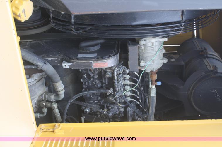 image for item F2541 Champion 720A VHP articulated motor grader