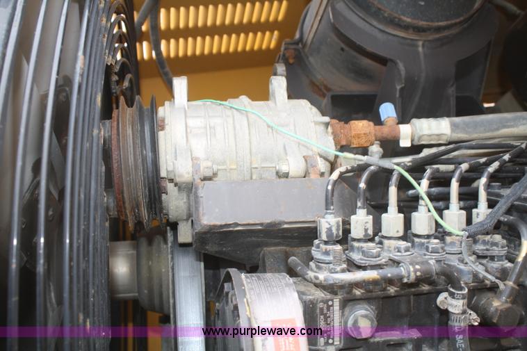 image for item F2541 Champion 720A VHP articulated motor grader