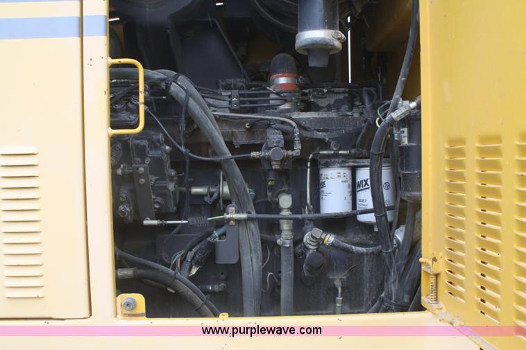 image for item F2541 Champion 720A VHP articulated motor grader