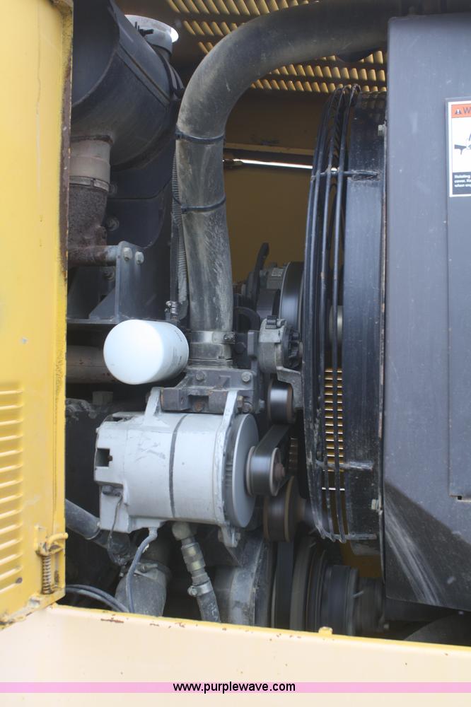 image for item F2541 Champion 720A VHP articulated motor grader