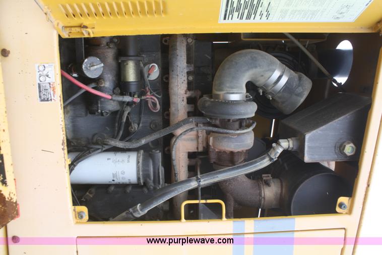 image for item F2541 Champion 720A VHP articulated motor grader
