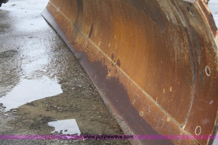 image for item F2541 Champion 720A VHP articulated motor grader