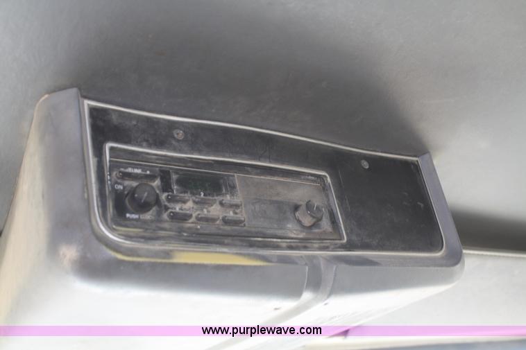 image for item F2559 1991 Ford L8000 dump truck