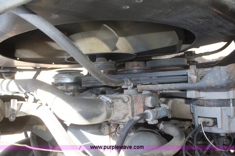 image for item F2559 1991 Ford L8000 dump truck