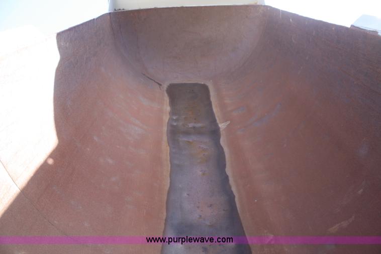 image for item F2559 1991 Ford L8000 dump truck