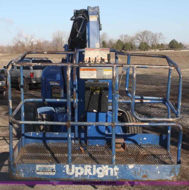 image for item F2561 1999 UpRight AB46 boom lift