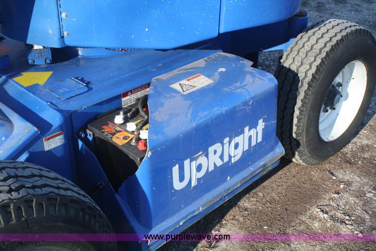image for item F2561 1999 UpRight AB46 boom lift
