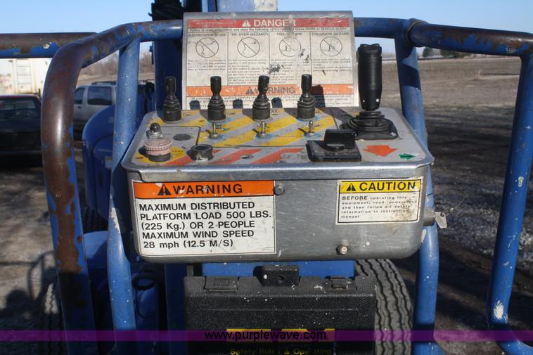 image for item F2561 1999 UpRight AB46 boom lift