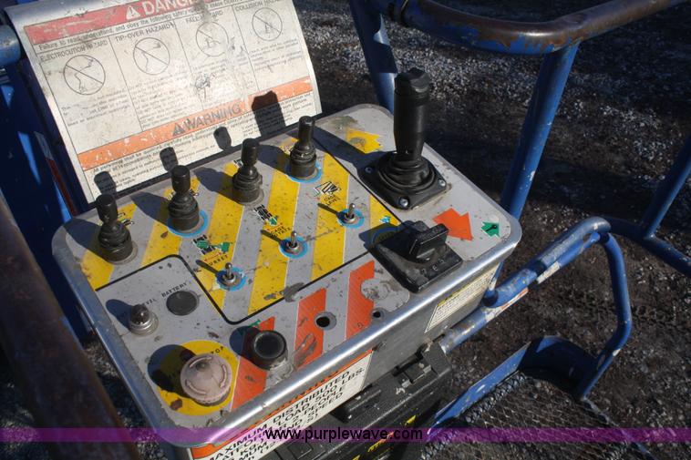 image for item F2561 1999 UpRight AB46 boom lift