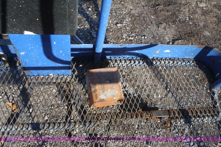 image for item F2561 1999 UpRight AB46 boom lift