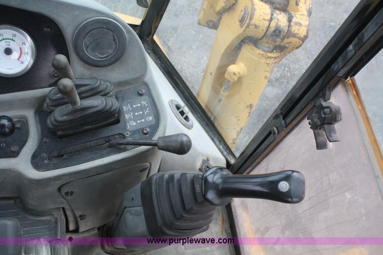 image for item F2566 2002 Caterpillar 430D backhoe